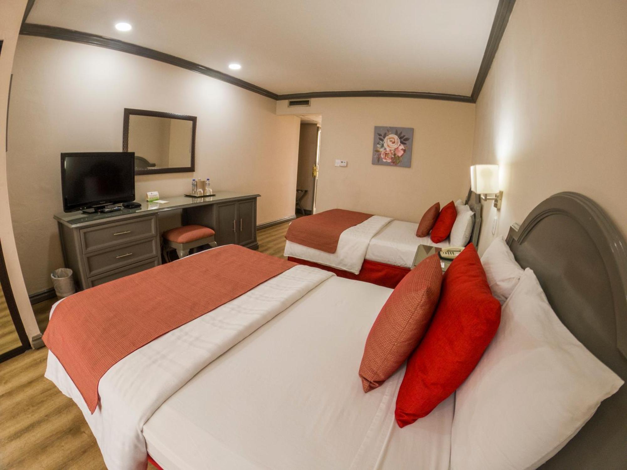 Santander Plaza Hotel